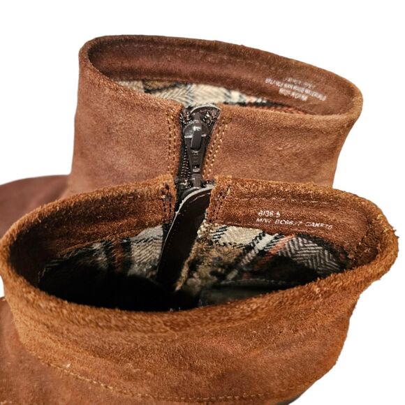 B.O.C Boots Booties Soft Brown Suede Side Zip Size CAKE 6/36 - Picture 3 of 8